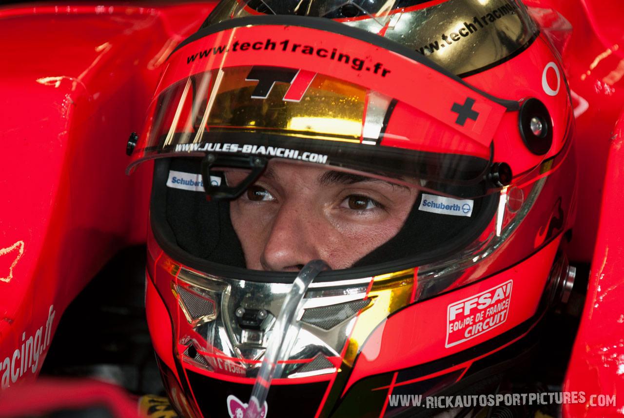 Jules Bianchi renault series silverstone 2012